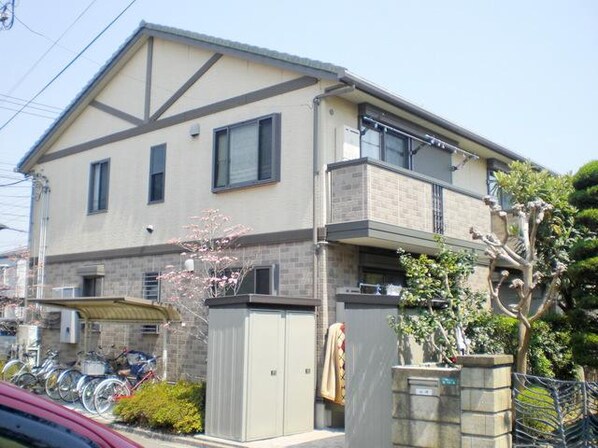 ペニーレーンAの物件外観写真